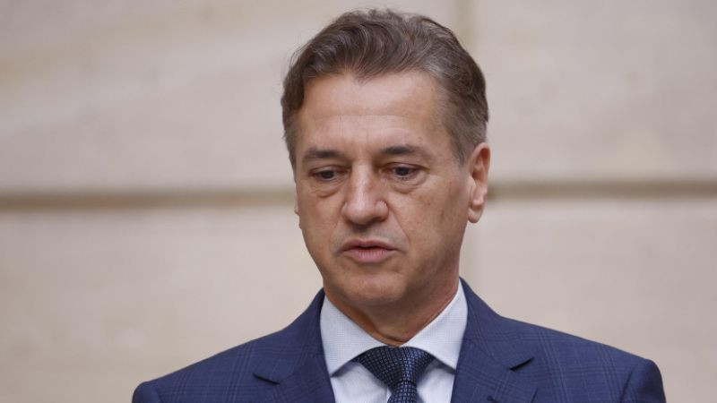Парламентът на Словения вдигна имунитета на бившия премиер Роберт Голоб